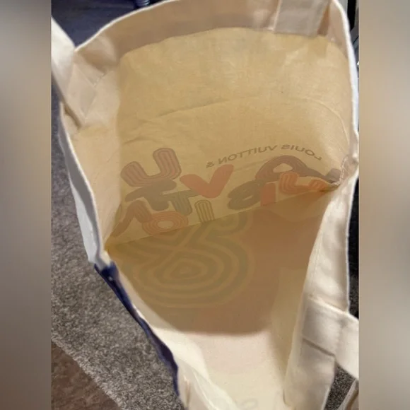 •NEW• LOUIS VUITTON Double Side Canvas Tote Bag from 2022 Shenzhen China Expo - Picture 4 of 4